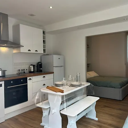 Appartement Maisonnette Proche Gare & Centre L Jardin L Clim *