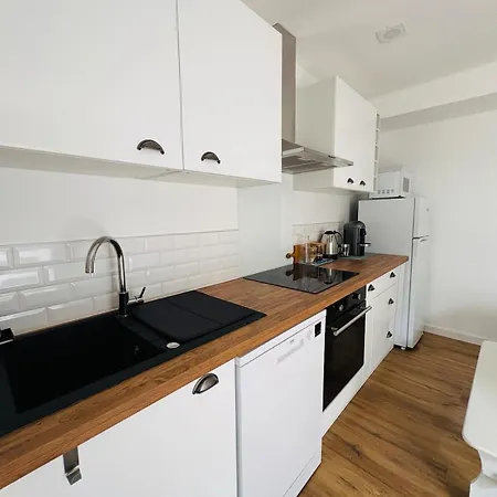 Maisonnette Proche Gare & Centre L Jardin L Clim Appartamento *
