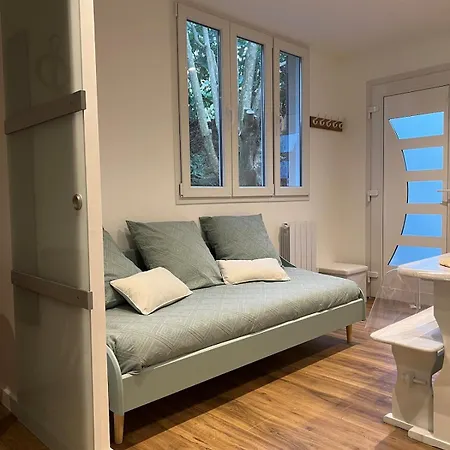 Maisonnette Proche Gare & Centre L Jardin L Clim *